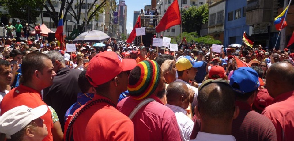 Venezolanos solicitan la apertura de una investigación penal y administrativa a Capriles