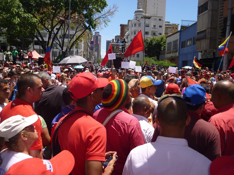 Venezolanos solicitan la apertura de una investigación penal y administrativa a Capriles