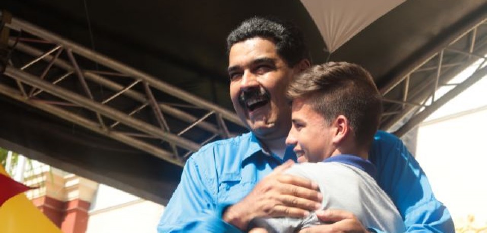 Presidente Maduro aprobó recursos para fortalecer desarrollo del sector educativo