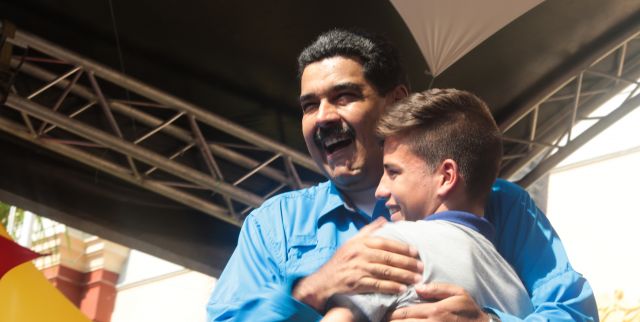 Presidente Maduro aprobó recursos para fortalecer desarrollo del sector educativo