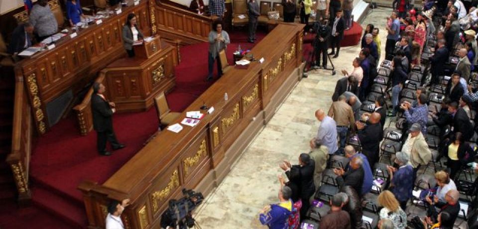 Pueblo venezolano debatirá propuestas para redactar Capítulo Mujer en la Constitución