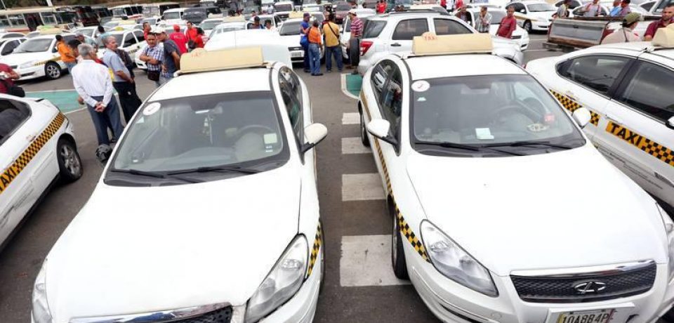 Misión Transporte evalúa relanzar provedurías y crear sistema de talleres