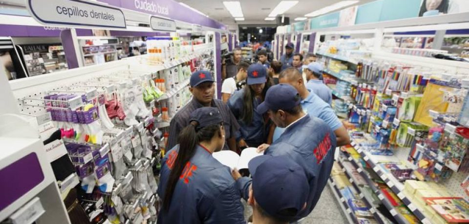 Denuncian incumplimiento de reconversión monetaria en cadenas farmacéuticas