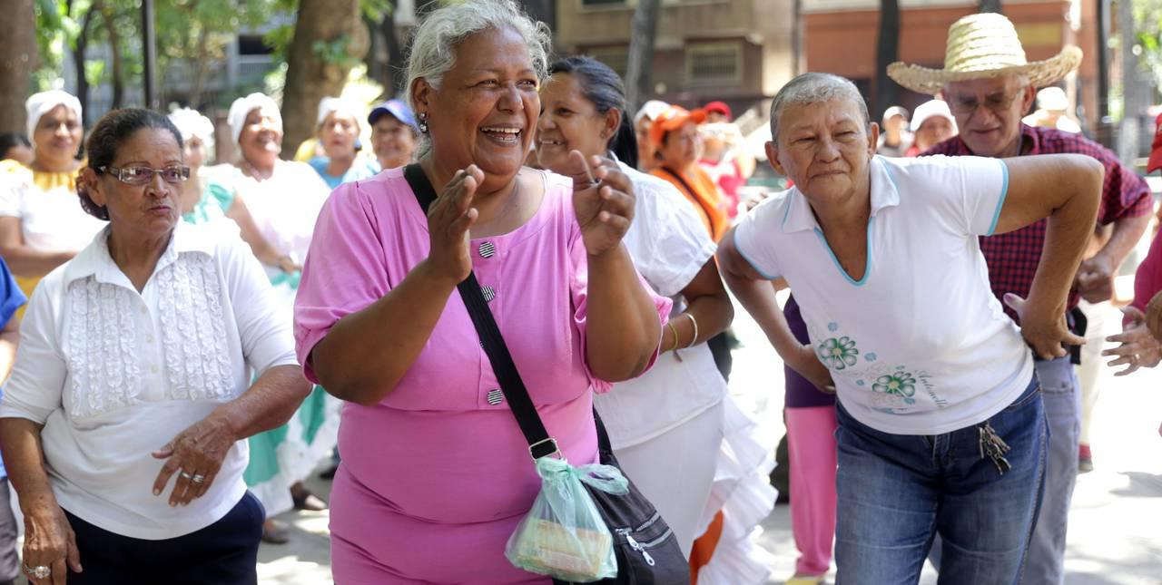 Pensionados recibirán Bono de Reconversión Monetaria