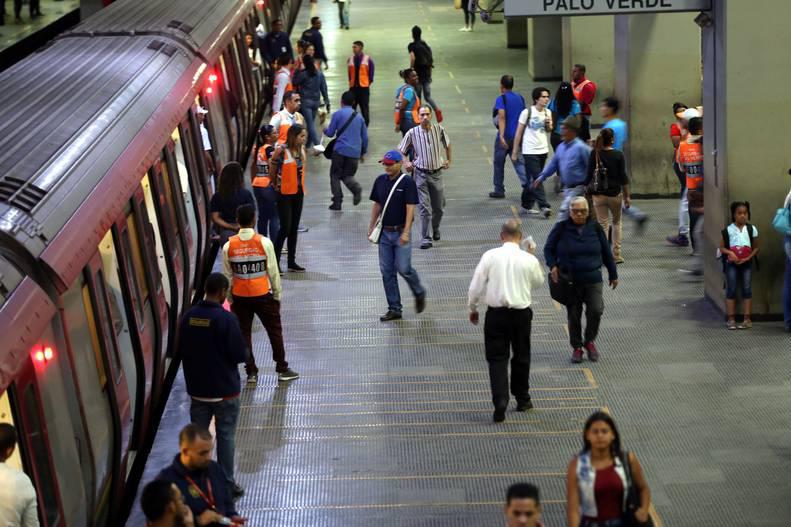 Metro de Caracas, Los Teques, Valencia, Maracaibo y ferrocarril se reactivan este jueves