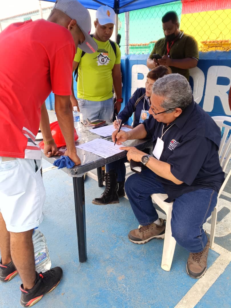 Tesorero de Seguridad Social realiza censo en Las Tejerías