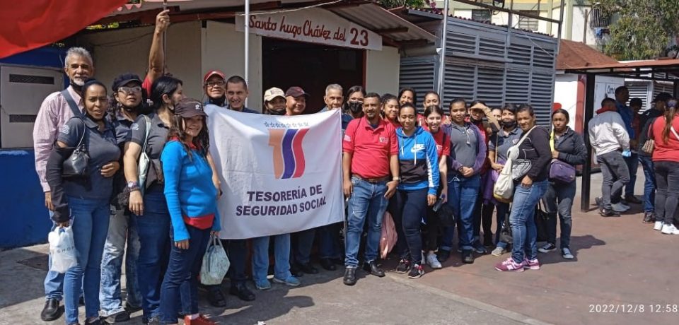 El pueblo rinde homenaje al Gigante Chávez