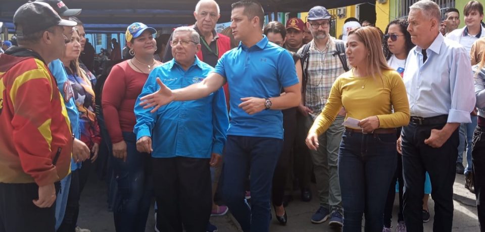 Plan Amor en Acción a las víctimas del Bloqueo Económico se desplegó en el barrio El Carpintero del municipio Sucre